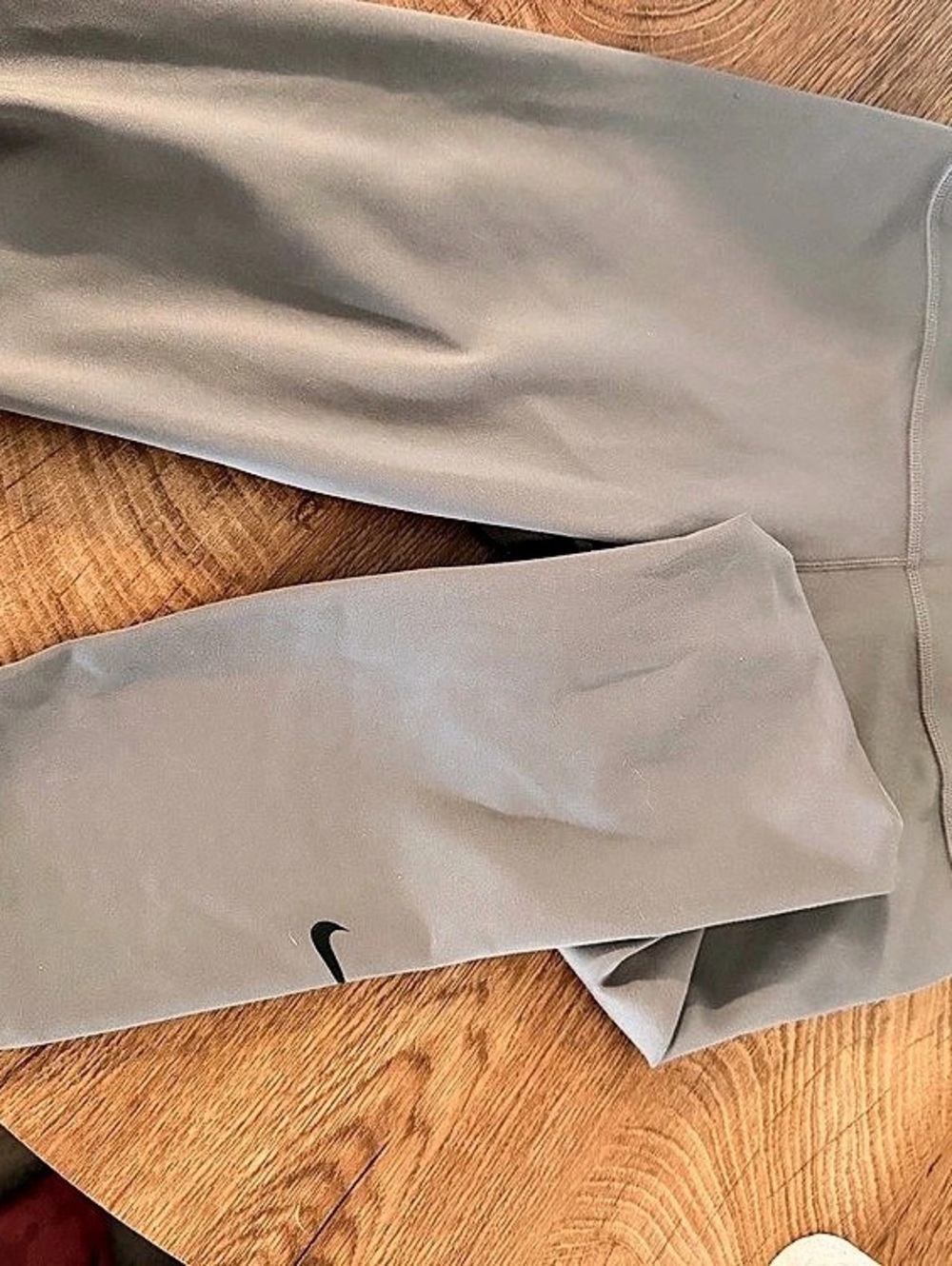 Nike One Dri-FIT Mid-Rise Crop Leggings Gray